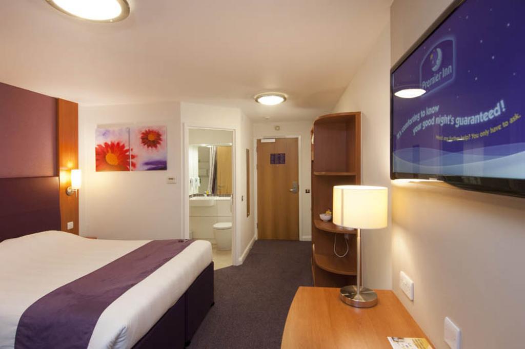 Premier Inn Birmingham City - Aston المظهر الخارجي الصورة